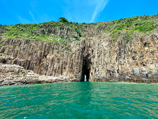 Tunnel Cave in Bluff Island